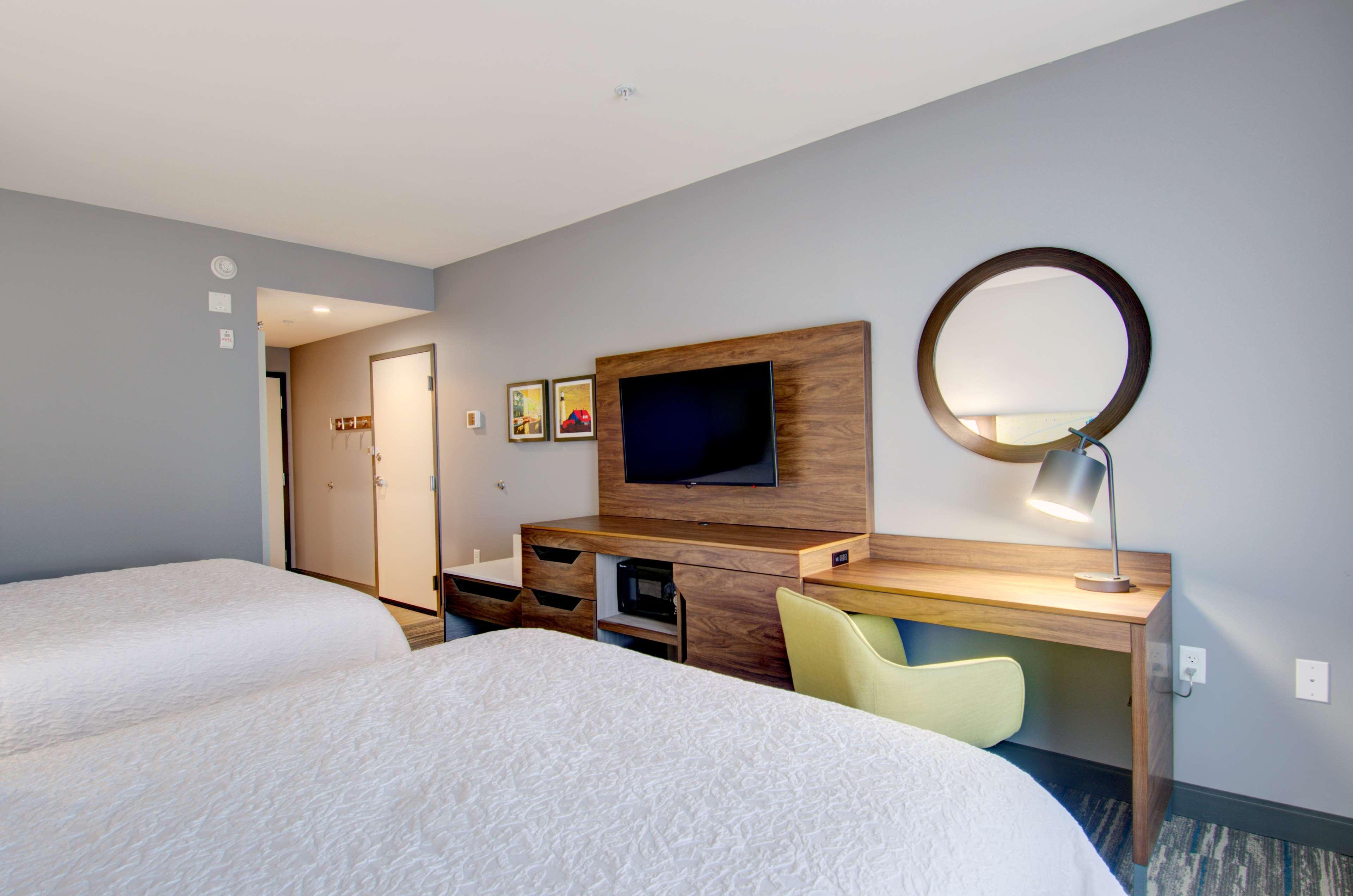 Hampton Inn & Suites Portland West Extérieur photo