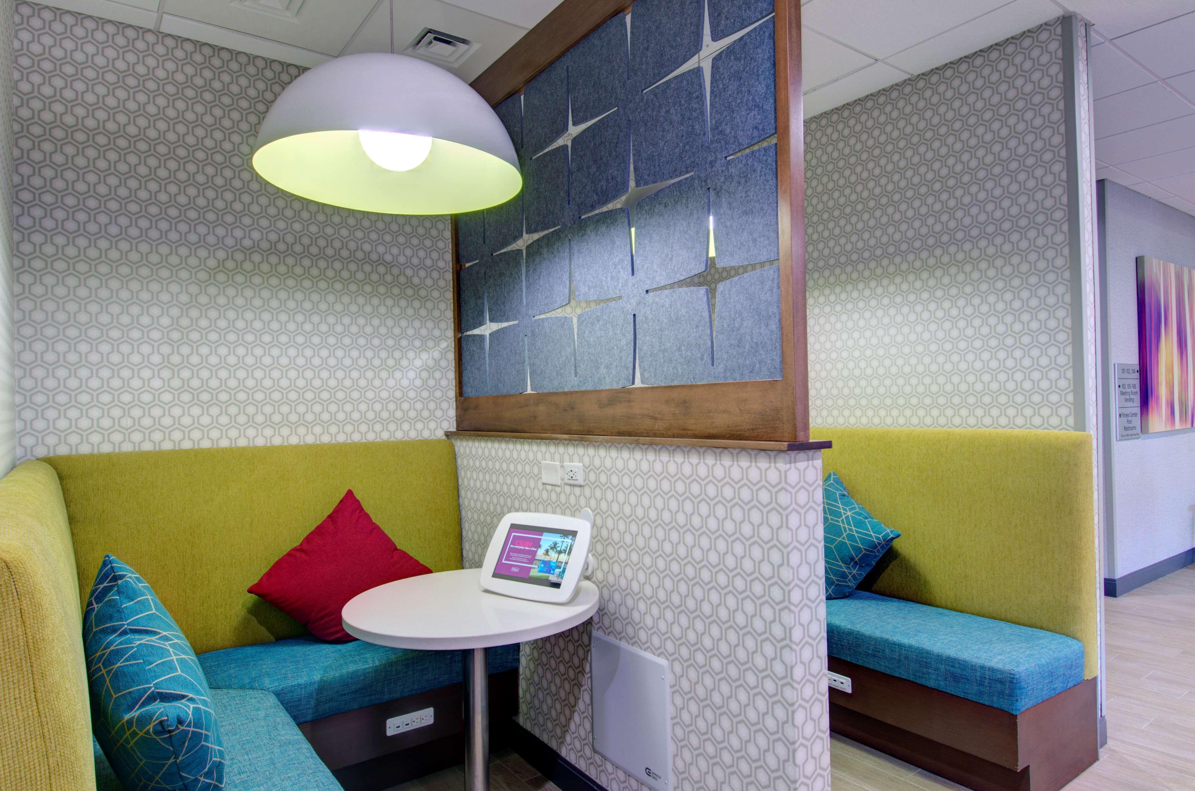 Hampton Inn & Suites Portland West Extérieur photo
